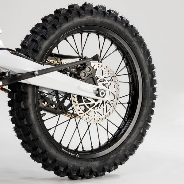 ARCTIC LEOPARD XE PRO S ENDURO ARCTIC LEOPARD XE PRO S ENDURO фото